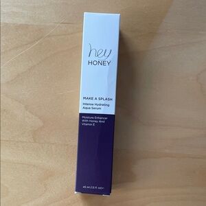 Hey Honey Intense Hydrating Aqua Serum - Purple and White